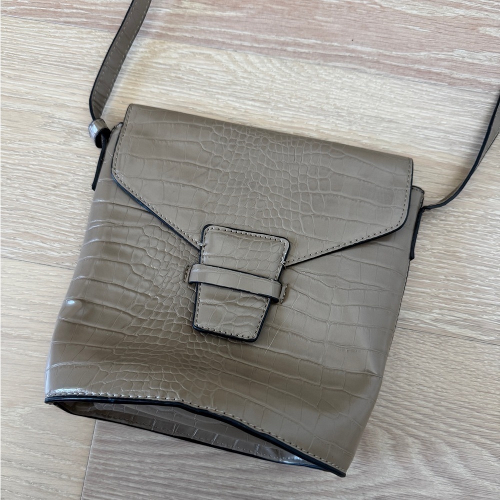 MANGO Bucket Bag - Picture 2 of 8